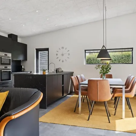 Holiday home Vesa - 2-4km From The Sea By Interhome *
