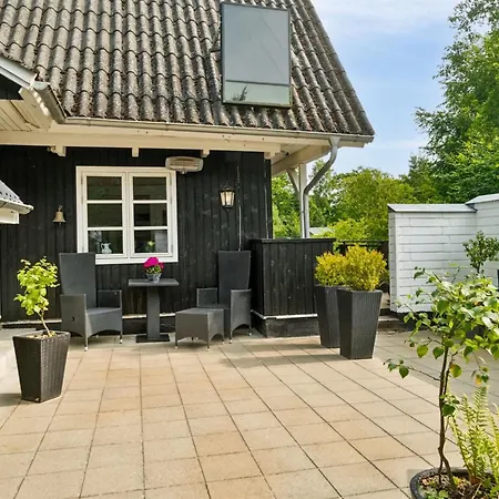 Vakantiehuis Vesa - 2-4km From The Sea By Interhome *