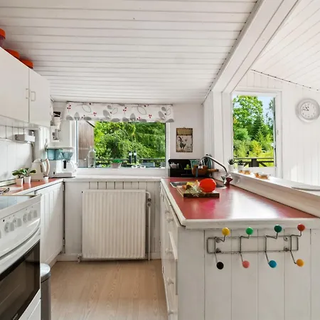 Vakantiehuis Vesa - 2-4km From The Sea By Interhome Ebeltoft